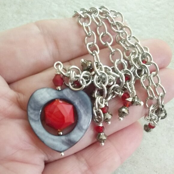 Gray Shell Heart & Red Crystals! Sexy Goth Mistress Witchy Statement Necklace - Picture 6 of 11